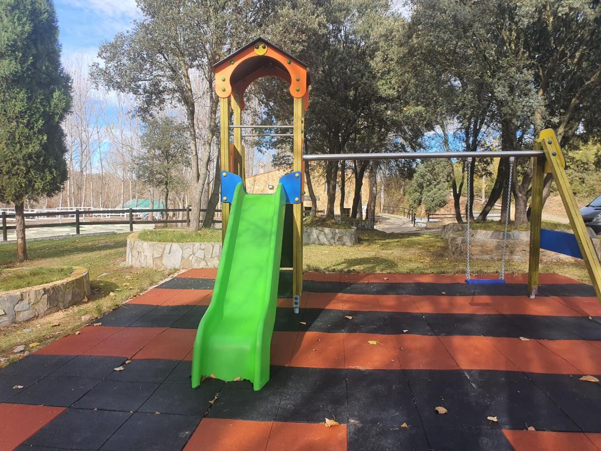 Hotel Masia El Molinete โมรา เด รูเบียรอส ภายนอก รูปภาพ