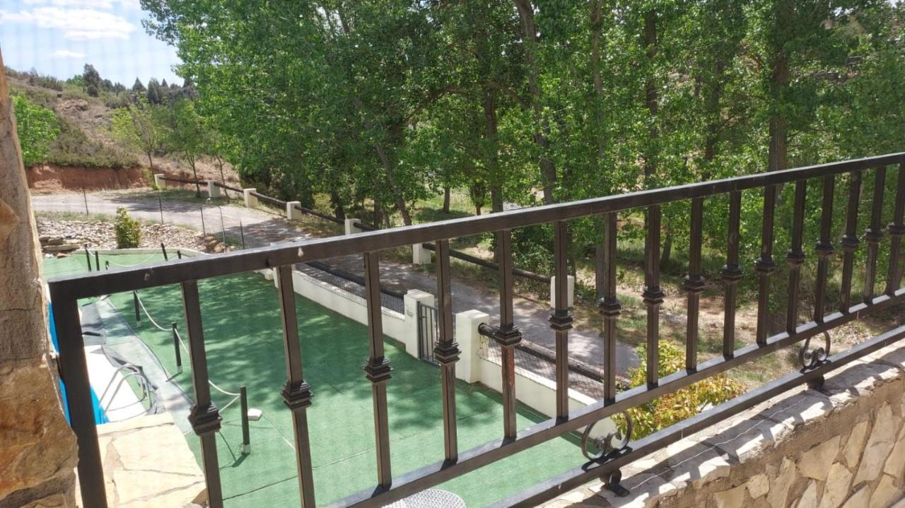 Hotel Masia El Molinete โมรา เด รูเบียรอส ภายนอก รูปภาพ