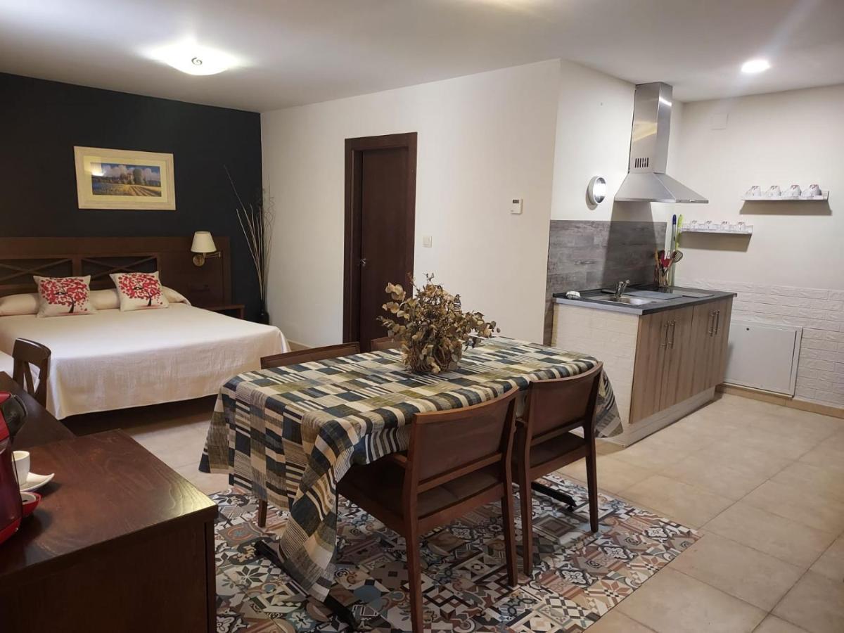 Hotel Masia El Molinete โมรา เด รูเบียรอส ภายนอก รูปภาพ