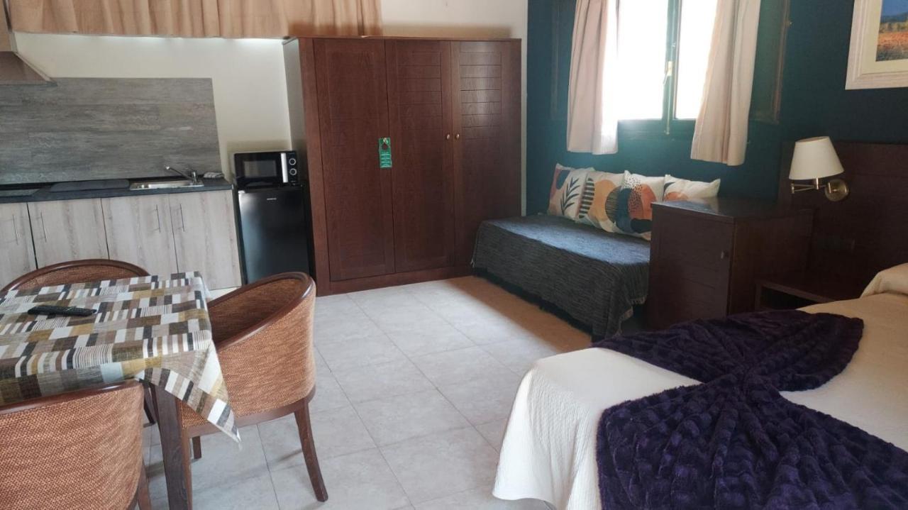 Hotel Masia El Molinete โมรา เด รูเบียรอส ภายนอก รูปภาพ